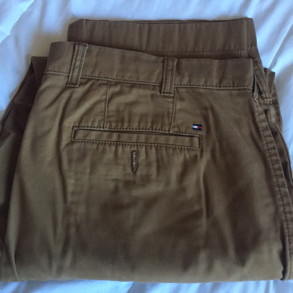 Tommy Hilfiger custom fit tan khakis